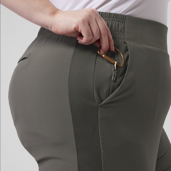 Athleta Textured‎ Brooklyn Jogger in Mountain Olive Size 10 - Picture 7 of 9